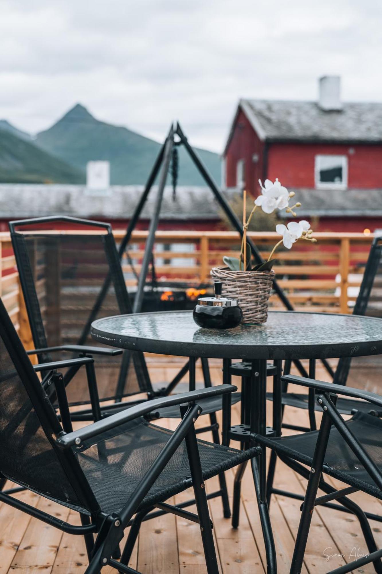 Alpan Apartments, Lyngenfjord Olderdalen Exterior foto